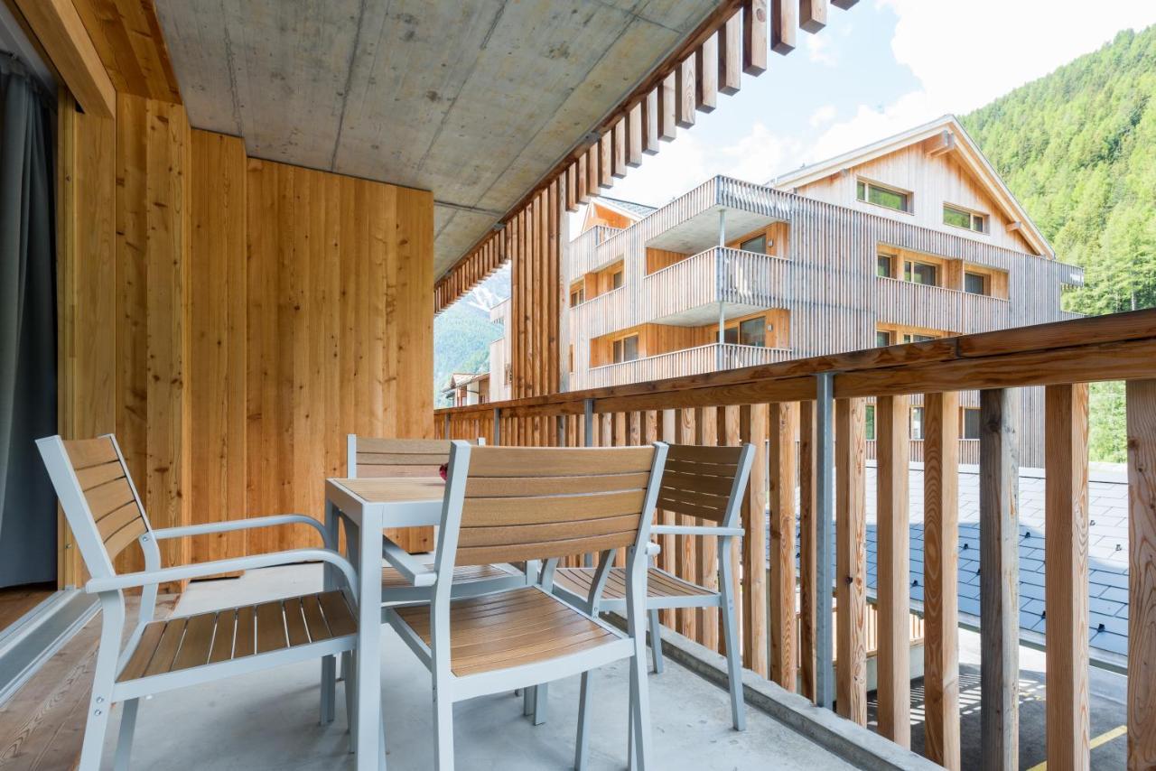 Montela Apartments - Haus C Saas-Grund Esterno foto